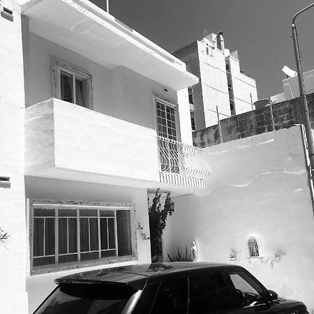Ave Maria Guest House Saint Julian's Exterior foto